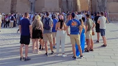 3000 سائح من مختلف الجنسيات بمعبد الأقصر اليوم | صور 