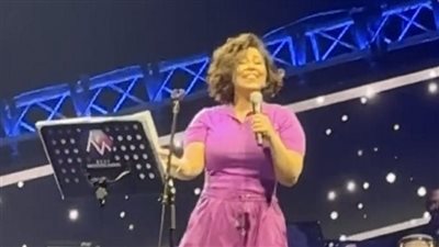 بعد أزماتها الأخيرة.. شيرين عبد الوهاب في حفل دبي: انتو اللي رجعتوني للدنيا تاني