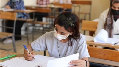 تأجيل دعوى تعويض عميد دار علوم القاهرة السابق في قضية نجاح طالبة كويتية راسبة في 8 مواد