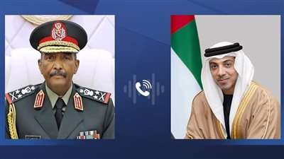نائب رئيس الإمارات يؤكد للبرهان حرص بلاده على إنهاء الأزمة في السودان