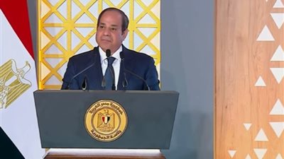 السيسي: زيادة معدلات تشغيل النساء ودمجهن في سوق العمل وتنمية مهاراتهن