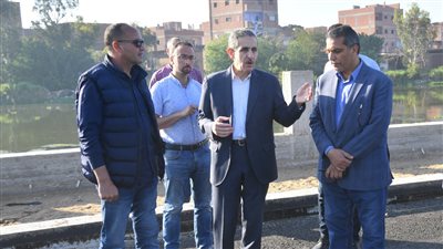 محافظ الغربية يتفقد كورنيش المحلة ومشروعات الرصف بسمنود