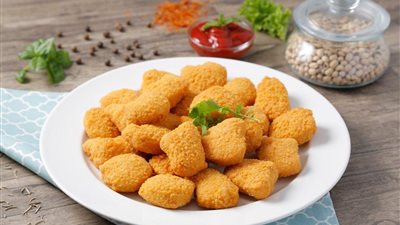 طريقة عمل ناجتس الدجاج في البيت.. وصفة فاطمة أبو حاتي