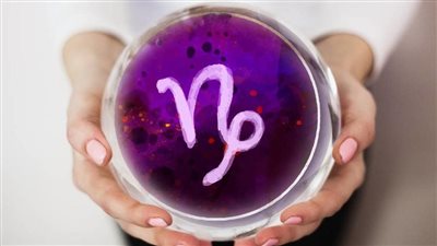 توقعات الأبراج وحظك اليوم على المستوى المهني والعاطفي والصحي