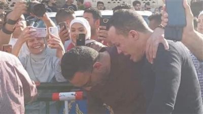 نقابة الصحفيين تفتح تحقيقًا في الصور المتداولة من جنازة الفنان مصطفى درويش