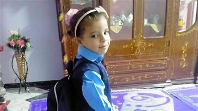 شهود عيان على مصرع طفلة بالمنوفية: كانت بتجيب فطار والتوك توك انقلب عليها