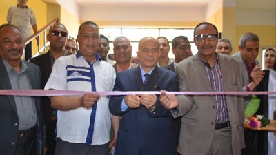 وكيل تعليم الأقصر يفتتح الصالة المغطاة للألعاب الرياضية بإدارة إسنا التعليمية