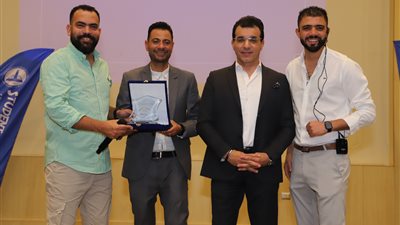 أسرة من أجل مصر عين شمس تنظم ندوة الشباب والمستقبل للمذيع خالد عليش