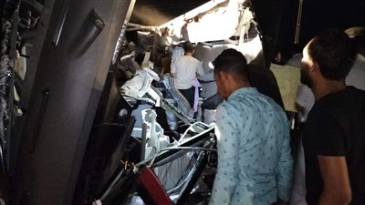 محافظ الوادي الجديد:  رفع درجة الاستعداد بمستشفيات الخارجة لاستقبال ضحايا حادث تصادم أتوبيس وتريلا