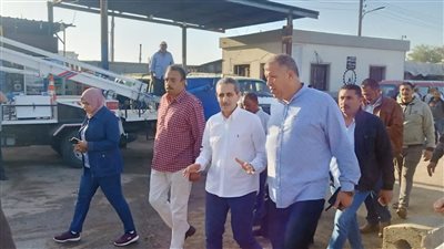 محافظ الغربية يتابع الالتزام بالتعريفة الجديدة داخل مواقف كفر الزيات بسيون قطور وطنطا | صور