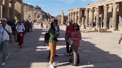 السياحة تنظم رحلة للفائزين في مسابقة الهيئة المصرية العامة للتنشيط السياحي إلى أسوان والنوبة | صور 