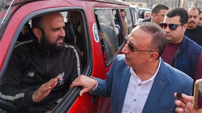جولة مفاجئة لمحافظ الإسكندرية على المواقف لمتابعة الالتزام بالتعريفة الجديدة وإجراءات رادعة ضد أي مخالفات
