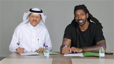 الفتح السعودي يتعاقد مع أوجي مايو لاعب سلة الزمالك