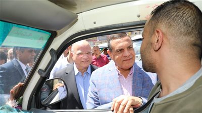 زيادة 10% فقط.. وزير التنمية المحلية ومحافظ القاهرة يتفقدان عدة مواقف نقل جماعي لمنع التلاعب بتعريفة الركوب