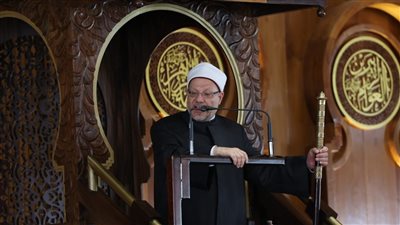 بحضور 30 ألف مصلٍّ.. مفتي الجمهورية يوجِّه رسائل مهمة للمسلمين من أكبر مساجد الهند