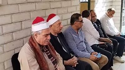 ختمة قرآنية على روحه.. أسرة الشيخ الطبلاوي تحيي ذكرى وفاته الثالثة أمام مقبرته | بث مباشر