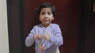 غلبها النوم وماتت داخل السيارة.. كشف غموض العثور على جثة صغيرة بطوخ