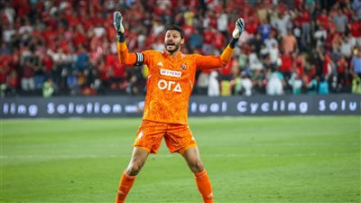  الشناوي ينافس بونو بالقائمة النهائية لـ أفضل حارس في إفريقيا 2023