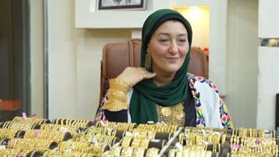 أميرة الدهب تنشر فيديو يوثق سرقة سيدات أحد فروعها وتحذر أصحاب المحلات
