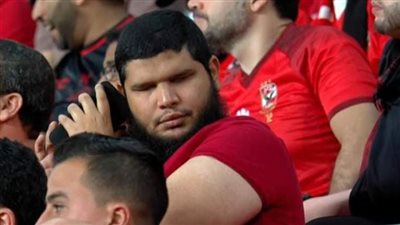 الأهلي يستضيف المشجع الكفيف في جولة داخل النادي قريبا