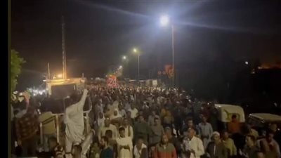 مفقود من 8 أيام.. أهالي الخطاطبة بالمنوفية يؤدون صلاة الحاجة بنية العثور على شاب غارق في الهويس