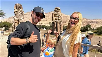 الأقصر تستقبل نجم الفورمولا 1 الإسباني داني كلوز وعائلته | صور