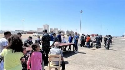 بدء عمليات إجلاء العالقين في ميناء بورتسودان بواسطة سفينة حربية مصرية 