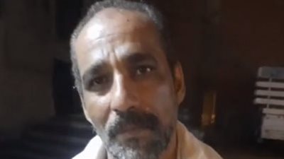 زوج يطعن زوجته بالسكين في الشارع بالمنيا.. وشاهد عيان: كانت غرقانة في دمها | بث مباشر