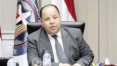 المالية تسمح للمستوردين بسداد 1% من ضرائب الاستيراد لحين وصول البضائع للبلاد