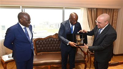 تشكيل مجموعات عمل متخصصة بين مصر وأنجولا لبدء التعاون المشترك في كافة المجالات 