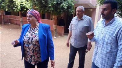وكيل تعليم القليوبية تتفقد لجان امتحانات الترم الثاني لصفوف النقل بإدارة طوخ 
