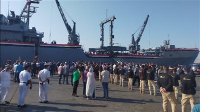 وزارة النقل تعلن استقبال ميناء سفاجا البحري 466 عائدا من السودان