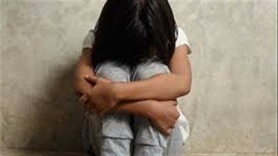 قصولي شعري وبيضربوني.. هروب طفلة من والدها وزوجته بسبب التعذيب في قنا