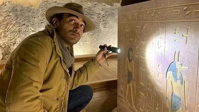 لعنة الفراعنة..عالم آثار يدعي أنه عانى من مرض غامض جعله يسعل دمًا بعد فتح مقبرة