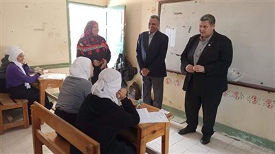 طلاب الصف الثاني الثانوي بشمال سيناء يواصلون امتحانات نهاية العام 