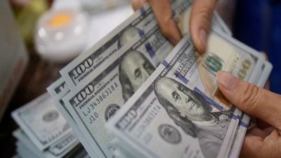 القبض على مالك مطعم بتهمة الإتجار في العملات الأجنبية بالبحر الأحمر