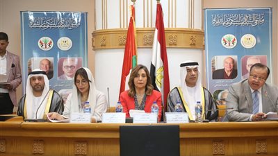 وزيرة الثقافة: ملتقى الشارقة يكرس دعائم مشروع الشرق الثقافي