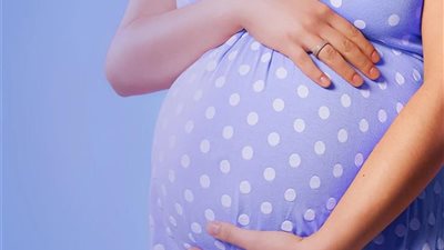 4 أضرار للحمل في سن متأخر.. تعرف عليها