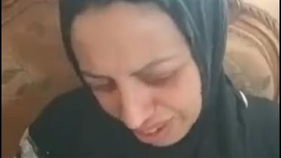 والدة صبي عثرت على بقايا جثمانه مدفونة بدمياط: فضلت أدور عليه 8 سنين على أمل إنه عايش| بث مباشر 