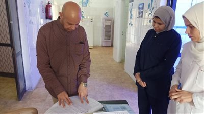 الغياب يُطيح بـ طبيبة وفنيين اثنين في مركز غسيل كلوي بالشرقية