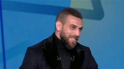 دويدار: الأهلي ضم محمد شريف خوفًا من انتقاله إلى الزمالك.. وكان سيلعب أساسيًا مع الأبيض