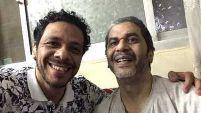 حمزة العيلي يطالب بمساعدة شقشق بطل أرابيسك بعد إصابته بمرض التصلب المتعدد