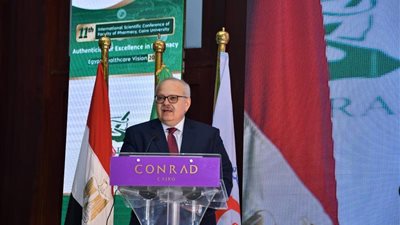 الخشت يطالب بدخول الصيادلة في الفرق الطبية المعالجة