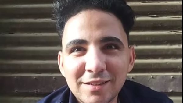 المطرب الشاب أحمد