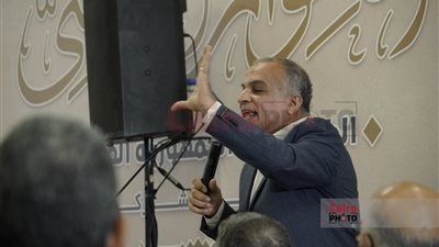 برلمان بصمجي| عمرو هاشم ربيع يهاجم نظام انتخاب النواب المطلق بالحوار الوطني.. وضياء رشوان يعترض