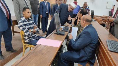 لأول مرة.. انطلاق الامتحانات الشفهية الموثقة إلكترونيا لطلاب كلية التربية بالأزهر | صور