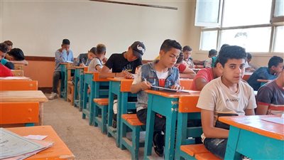 بعد 5 دقائق على بدء الامتحان.. تداول ورقة اللغة العربية بالقليوبية على السوشيال ميديا 