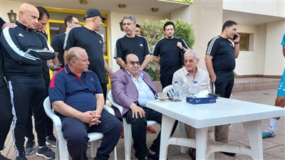 رئيس المقاولون العرب يحفز اللاعبين قبل مواجهة حرس الحدود في الدوري 