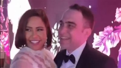 وصلة رقص.. فيديو متداول لشيرين عبدالوهاب وحسام حبيب من أحد حفلات الزفاف