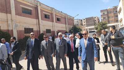 القوى العاملة بالبرلمان توصي بتشغيل مصنع الغزل والنسيج في دمياط بأقصى طاقة إنتاجية